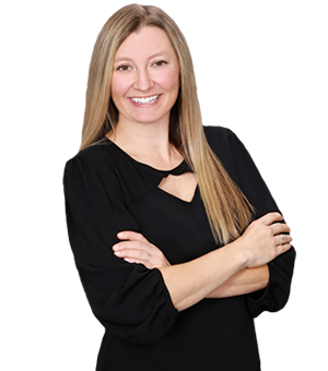 Sara Clay bio image and link